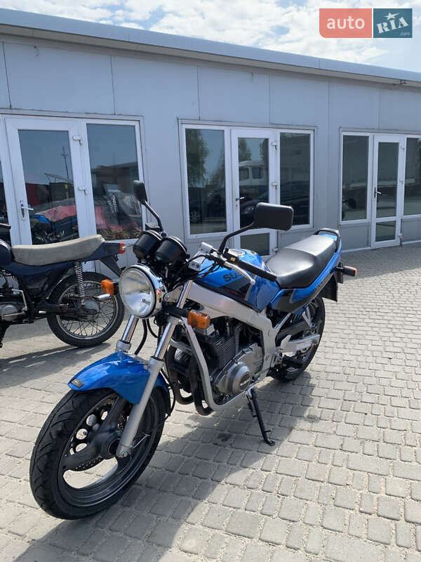 Мотоцикл Классик Suzuki GS 500 2001 в 
