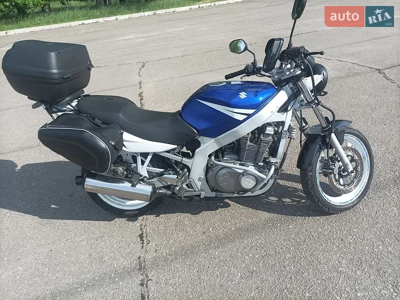 Suzuki GS 500 2004
