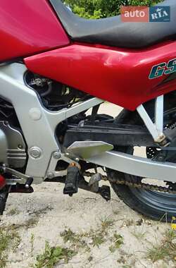 Спортбайк Suzuki GS 500E 1997 в 