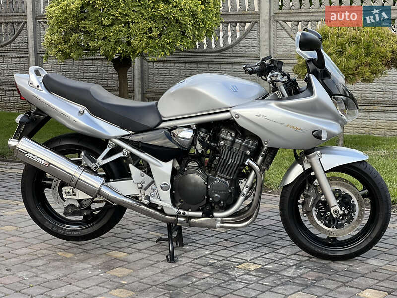 Suzuki GSF 1200S Bandit