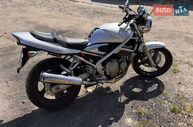 Мотоцикл Без обтекателей (Naked bike) Suzuki GSF 250 Bandit 1998 в 