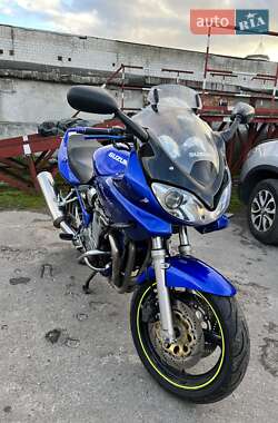 Мотоцикл Спорт-туризм Suzuki GSF 600 Bandit S 2002 в  фото 2 Мотоцикл Спорт-туризм Suzuki GSF 600 Bandit S 2002 в