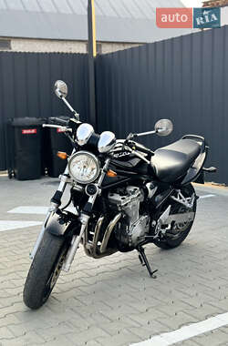 Мотоцикл Спорт-туризм Suzuki GSF 600 Bandit 2001 в 