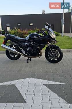 Мотоцикл Спорт-туризм Suzuki GSF 650 Bandit 2011 в 