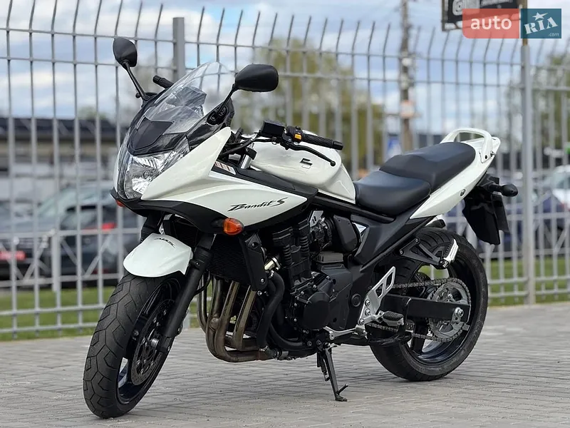 Suzuki GSF 650 Bandit 2012
