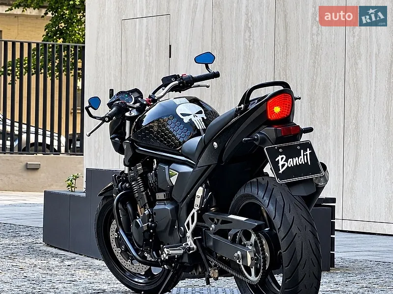 Suzuki GSF 650 Bandit 2012