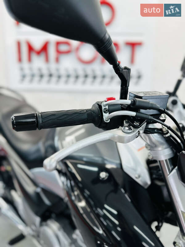 Спортбайк Suzuki GSR 250 2013 в Одессе