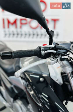Спортбайк Suzuki GSR 250 2013 в 
