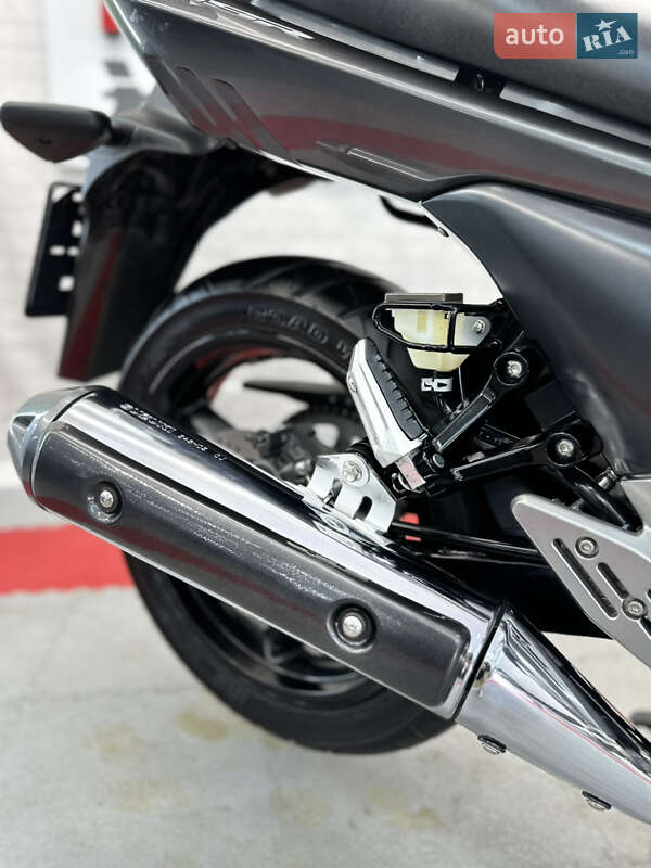 Спортбайк Suzuki GSR 250 2013 в Одессе