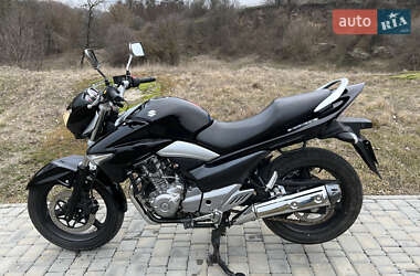 Мотоцикл Классік Suzuki GSR 250 2016 в 