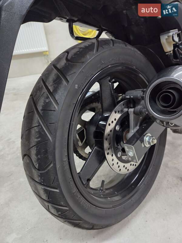 Мотоцикл Классик Suzuki GSR 250 2015 в Борисполе