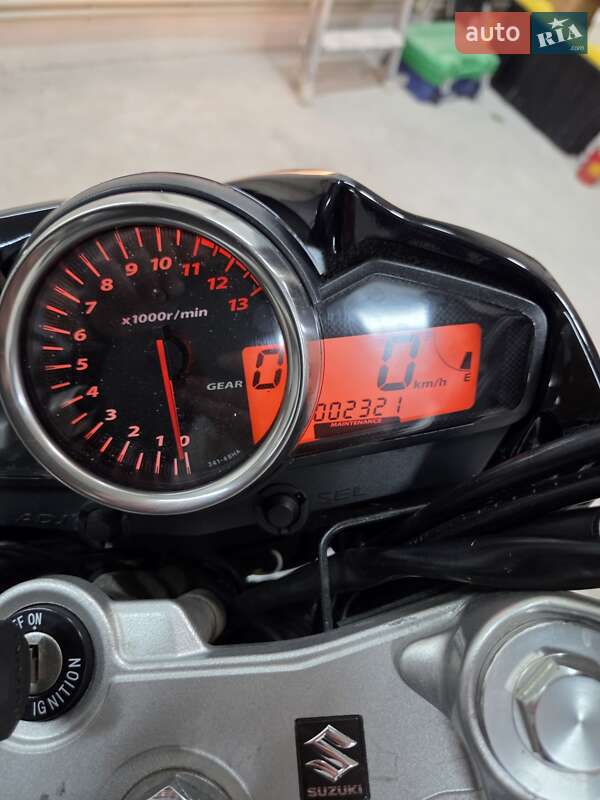 Мотоцикл Классик Suzuki GSR 250 2015 в Борисполе