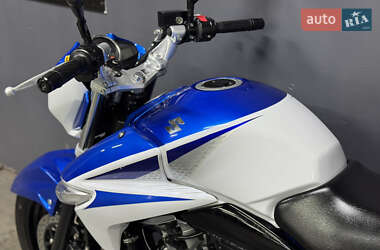 Мотоцикл Без обтекателей (Naked bike) Suzuki GSR 250 2016 в 