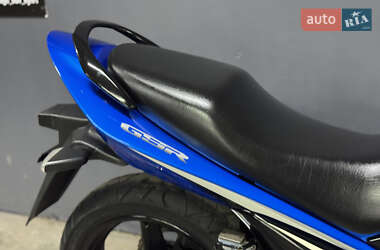 Мотоцикл Без обтекателей (Naked bike) Suzuki GSR 250 2016 в 