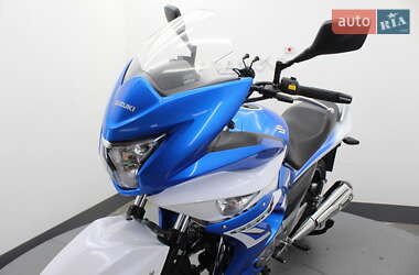 Мотоцикл Спорт-туризм Suzuki GSR 250 2017 в  фото 11 Мотоцикл Спорт-туризм Suzuki GSR 250 2017 в