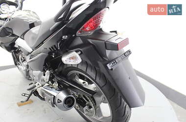 Мотоцикл Спорт-туризм Suzuki GSR 250 2017 в 