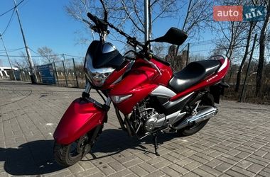 Мотоцикл Классик Suzuki GSR 250 2017 в Обуховке