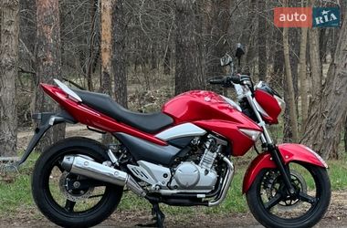 Мотоцикл Без обтікачів (Naked bike) Suzuki GSR 250 2015 в Києві