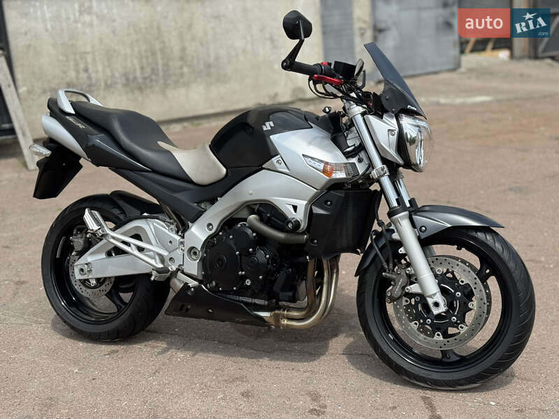 Мотоцикл Без обтікачів (Naked bike) Suzuki GSR 400 2006 в Сновську