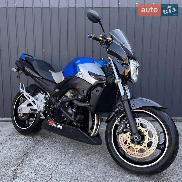 Suzuki GSR 400 2009