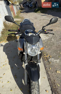 Мотоцикл Классик Suzuki GSR 400 2007 в 