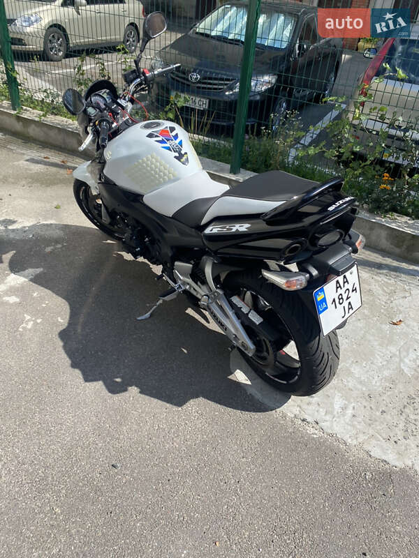 Грузовые мотороллеры, мотоциклы, скутеры, мопеды Suzuki GSR 600 2007 в Киеве