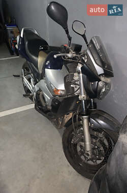 Мотоцикл Классик Suzuki GSR 600 2006 в Киеве