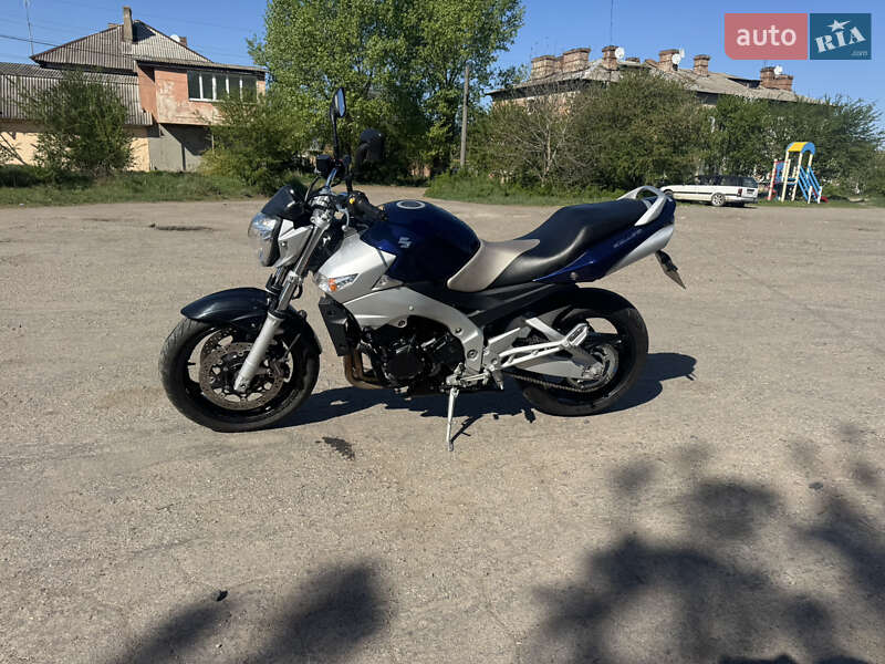 Suzuki GSR 600 2007
