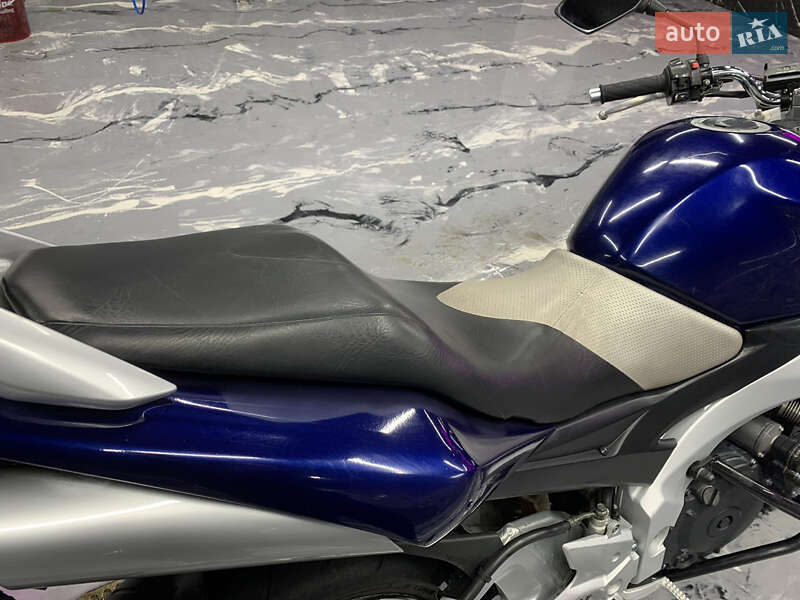 Мотоцикл Без обтекателей (Naked bike) Suzuki GSR 600 2006 в Львове фото 16 Мотоцикл Без обтекателей (Naked bike) Suzuki GSR 600 2006 в Львове