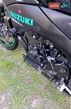 Мотоцикл Без обтекателей (Naked bike) Suzuki GSR 600 2007 в 
