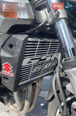 Мотоцикл Классік Suzuki GSR 600 2006 в 