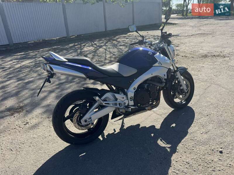 Мотоцикл Без обтекателей (Naked bike) Suzuki GSR 600 2007 в Киеве