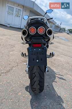 Мотоцикл Без обтікачів (Naked bike) Suzuki GSR 600 2006 в 