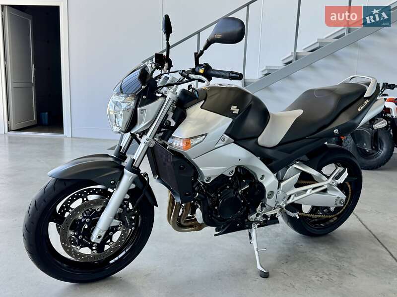 Мотоцикл Без обтікачів (Naked bike) Suzuki GSR 600 2006 в Хмельницькому
