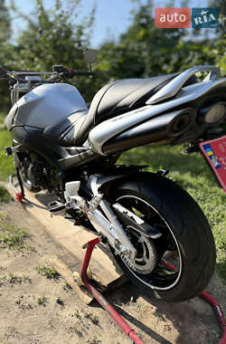Мотоцикл Без обтекателей (Naked bike) Suzuki GSR 600 2008 в 