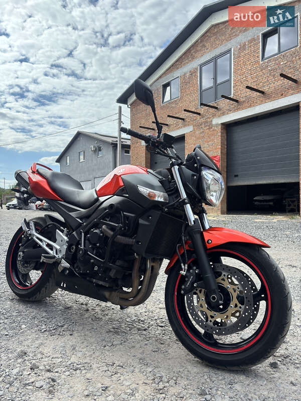 Suzuki GSR 600 2010
