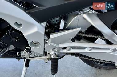 Мотоцикл Без обтекателей (Naked bike) Suzuki GSR 600 2006 в 