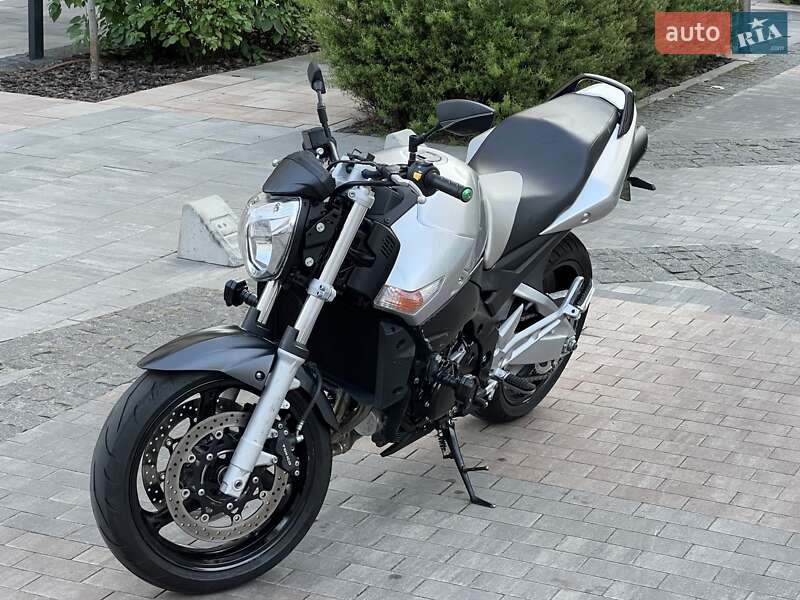 Мотоцикл Кросс Suzuki GSR 600 2010 в Києві