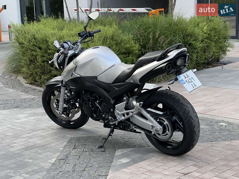 Мотоцикл Кросс Suzuki GSR 600 2010 в Києві