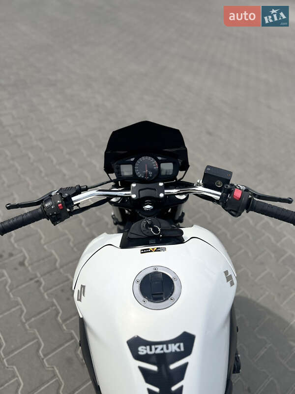 Мотоцикл Без обтекателей (Naked bike) Suzuki GSR 600 2010 в Коломые фото 12 Мотоцикл Без обтекателей (Naked bike) Suzuki GSR 600 2010 в Коломые