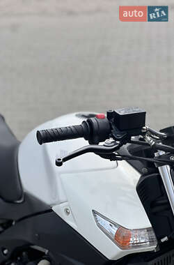 Мотоцикл Без обтекателей (Naked bike) Suzuki GSR 600 2010 в 