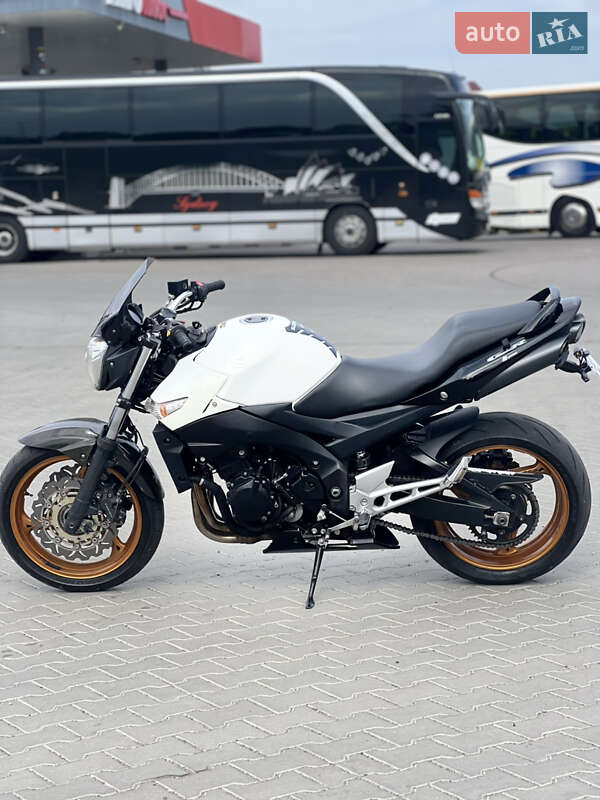 Мотоцикл Без обтекателей (Naked bike) Suzuki GSR 600 2010 в Коломые фото 7 Мотоцикл Без обтекателей (Naked bike) Suzuki GSR 600 2010 в Коломые