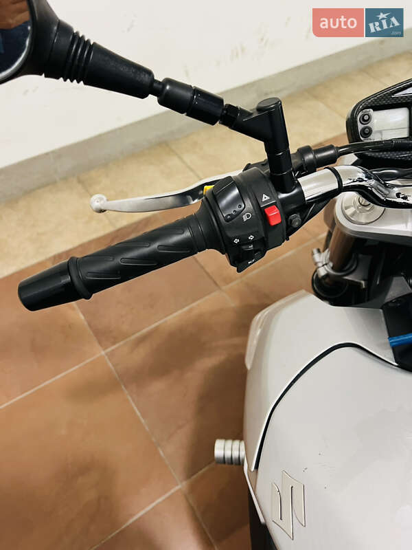 Мотоцикл Без обтекателей (Naked bike) Suzuki GSR 600 2008 в Киеве