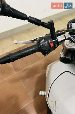 Мотоцикл Без обтікачів (Naked bike) Suzuki GSR 600 2008 в 