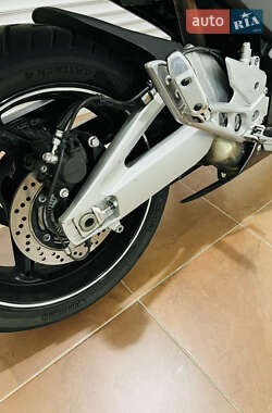 Мотоцикл Без обтікачів (Naked bike) Suzuki GSR 600 2008 в 