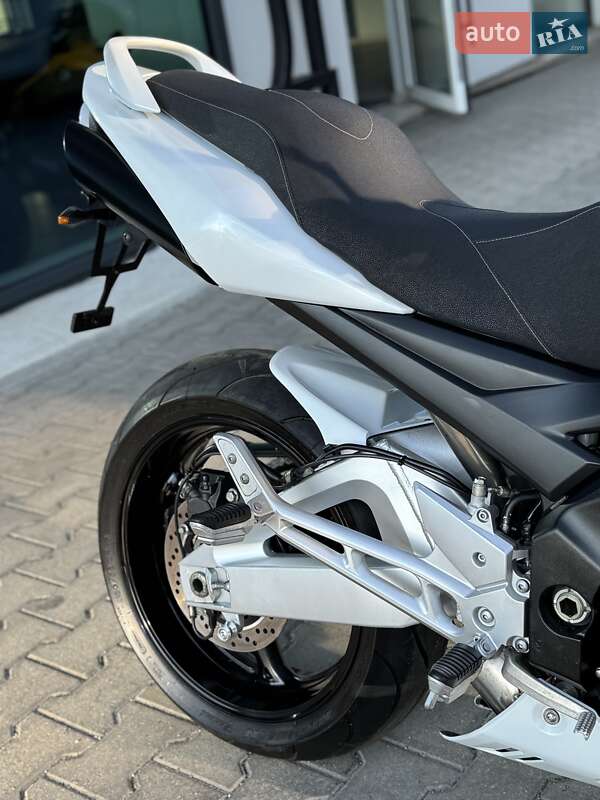Мотоцикл Без обтекателей (Naked bike) Suzuki GSR 600 2008 в Ровно
