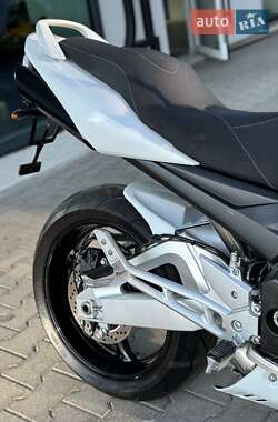 Мотоцикл Без обтікачів (Naked bike) Suzuki GSR 600 2008 в 