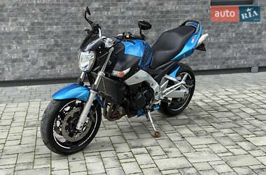 Мотоцикл Классик Suzuki GSR 600 2006 в 