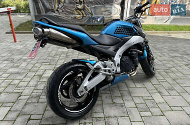 Мотоцикл Классик Suzuki GSR 600 2006 в 