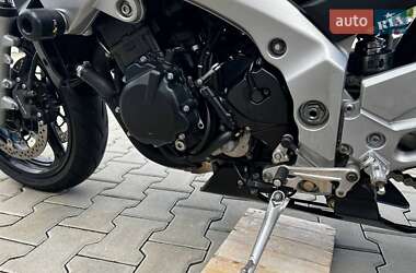 Мотоцикл Без обтекателей (Naked bike) Suzuki GSR 600 2006 в 